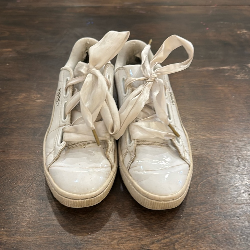 Puma White Sneakers with Ribbon Laces